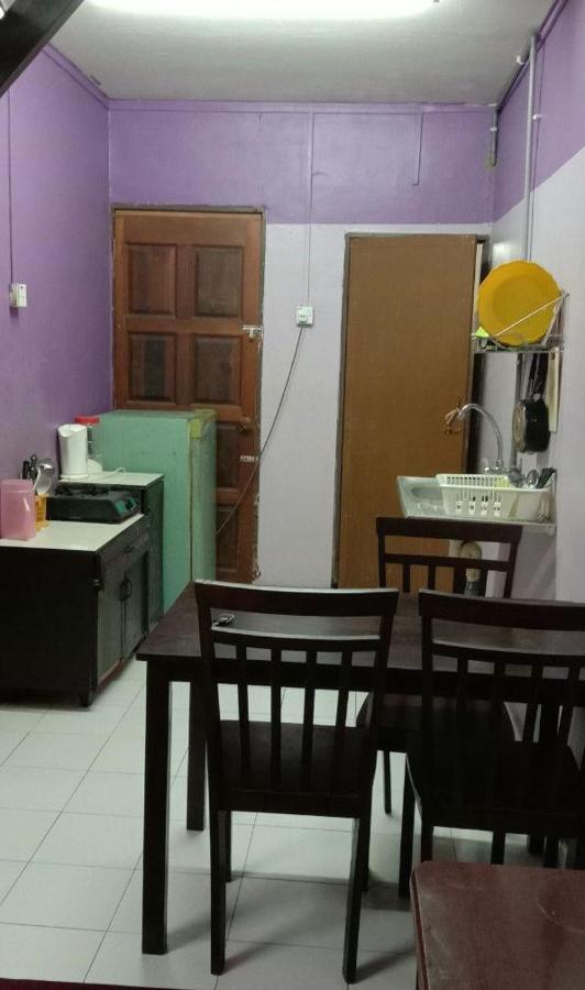 Bajet Homestay - low cost houses Kuantan Luaran gambar